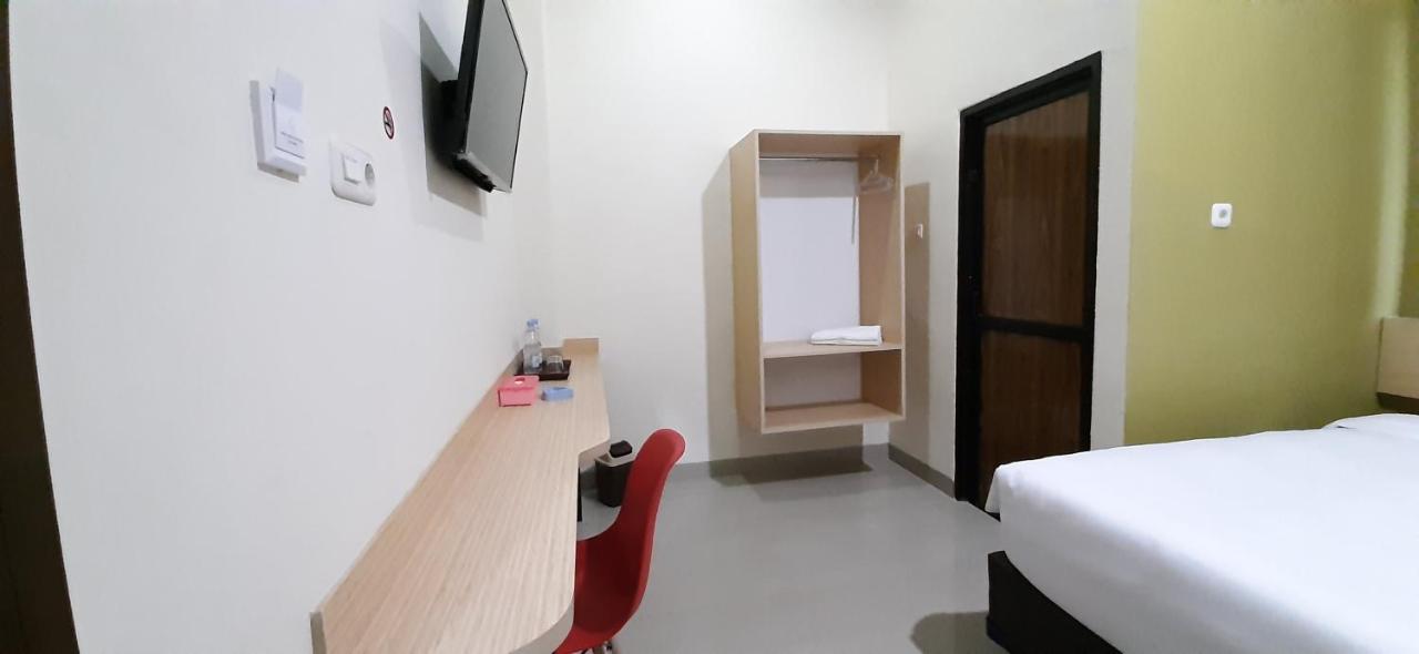 Hotel Sriwijaya 99 팔렘방 외부 사진